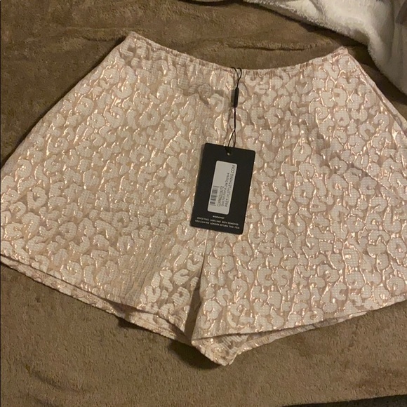 ❌SOLD ON MY CURTSY ❌ PLT Gold Cheetah Two Piece - Picture 9 of 11